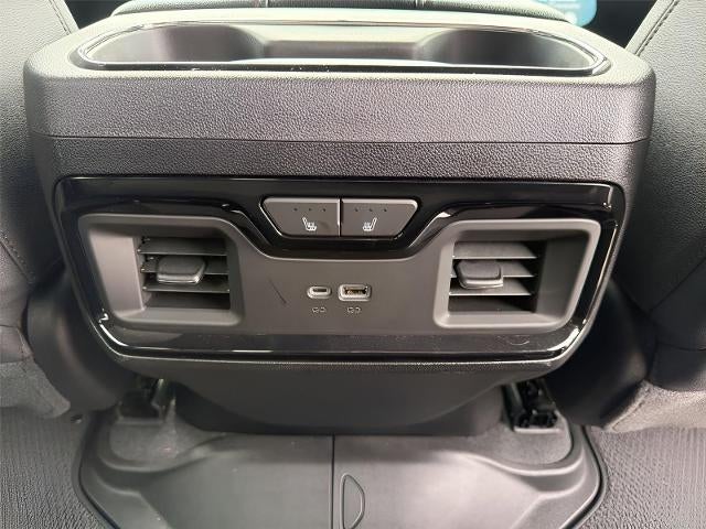 2024 GMC Sierra 1500 4WD Crew Cab 147 AT4