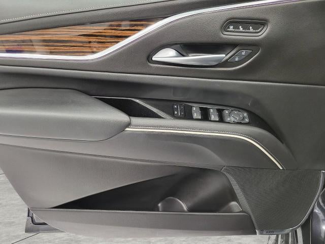 2024 Cadillac Escalade ESV 4WD 4dr Premium Luxury