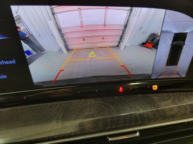 2023 Cadillac Escalade ESV 4WD 4dr Premium Luxury