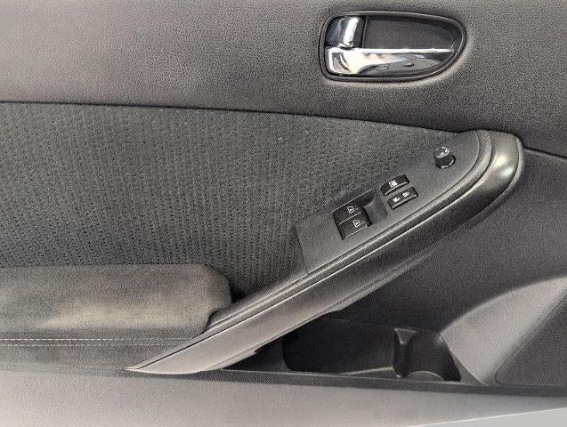 2012 Nissan Altima 2dr Cpe I4 CVT 2.5 S