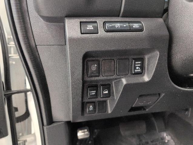 2022 Nissan Frontier Crew Cab 4x4 SV Auto