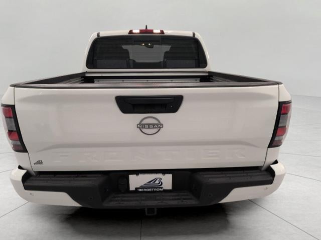 2022 Nissan Frontier Crew Cab 4x4 SV Auto