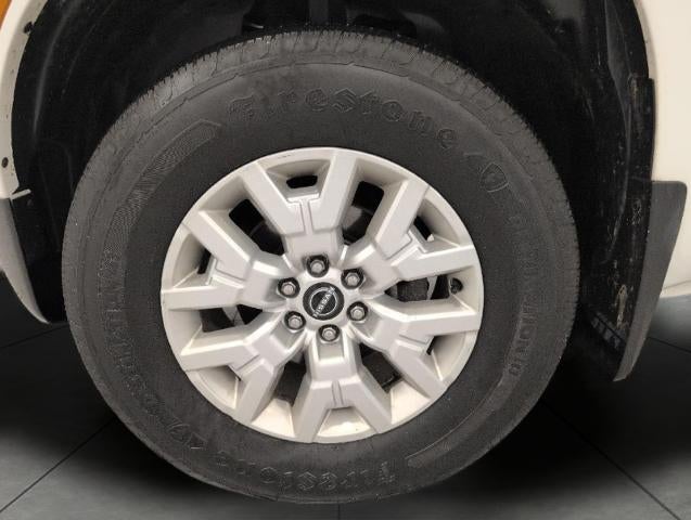 2022 Nissan Frontier Crew Cab 4x4 SV Auto