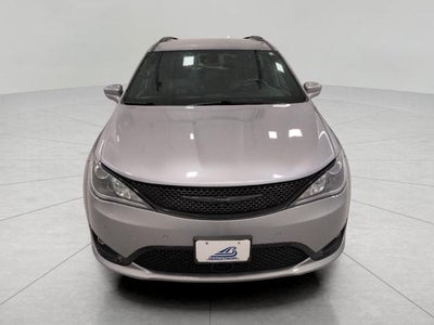 2020 Chrysler Pacifica Touring L FWD