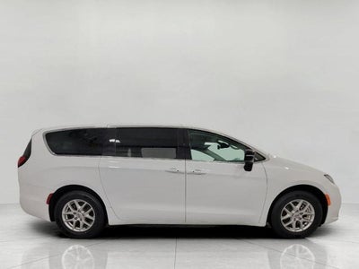 2024 Chrysler Pacifica Touring L FWD