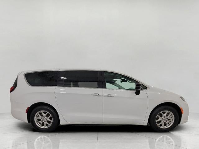 2024 Chrysler Pacifica Touring L FWD