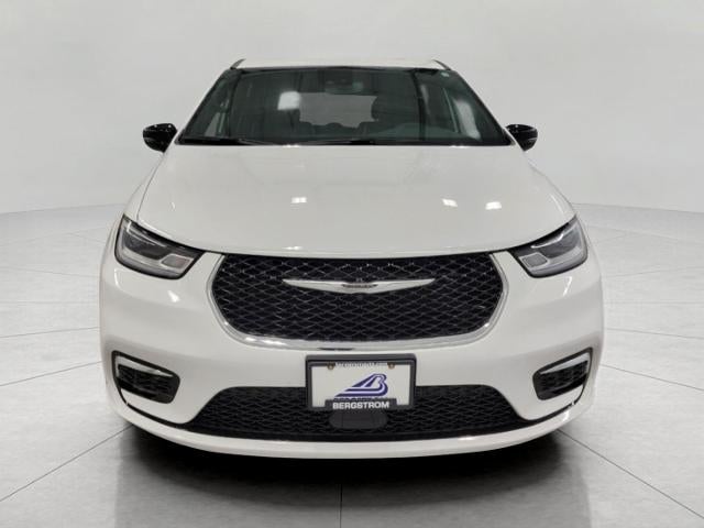 2026 Chrysler Pacifica Limited FWD