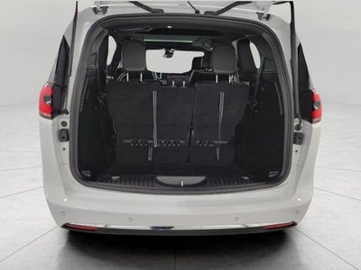 2026 Chrysler Pacifica Limited FWD