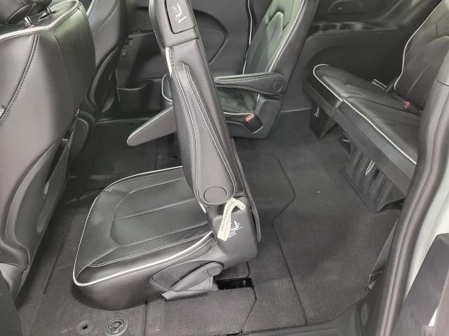 2026 Chrysler Pacifica Limited FWD