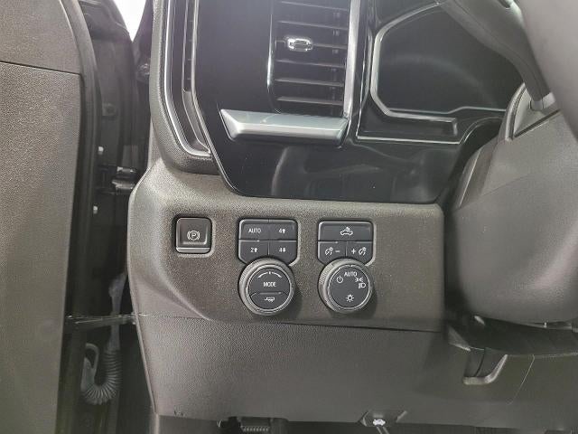 2022 Chevrolet Silverado 1500 4WD Crew Cab 147 LT w/1LT