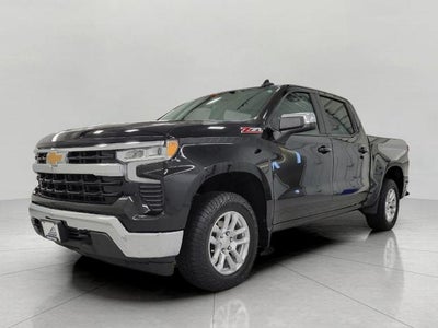 2022 Chevrolet Silverado 1500 4WD Crew Cab 147 LT w/1LT