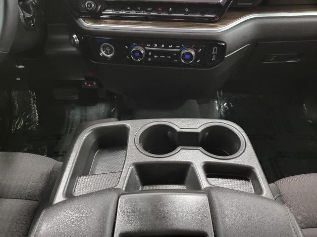 2022 Chevrolet Silverado 1500 4WD Crew Cab 147 LT w/1LT