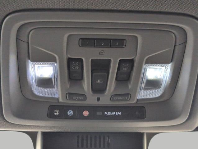 2022 Chevrolet Silverado 1500 4WD Crew Cab 147 RST