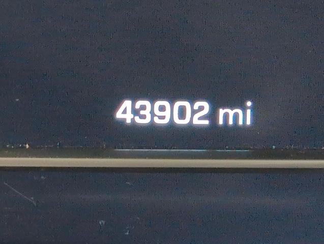 2022 Chevrolet Silverado 1500 4WD Crew Cab 147 RST