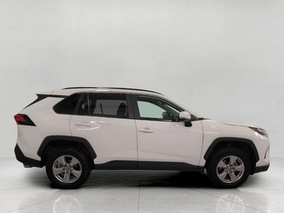 2025 Toyota RAV4 XLE AWD