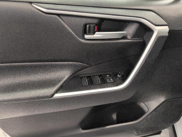 2025 Toyota RAV4 XLE AWD