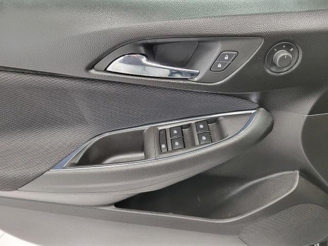 2017 Chevrolet Cruze 4dr HB 1.4L LT w/1SD