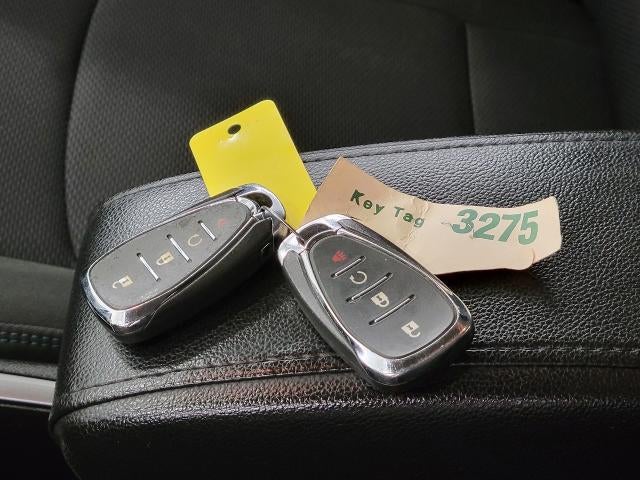 2017 Chevrolet Cruze 4dr HB 1.4L LT w/1SD