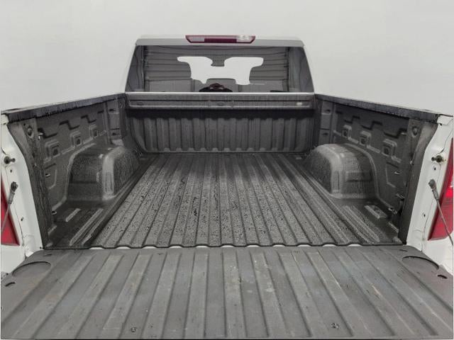 2022 Chevrolet Silverado 1500 4WD Crew Cab 147 LT w/2FL