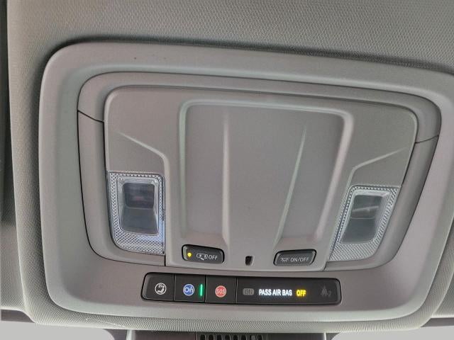 2022 Chevrolet Silverado 1500 4WD Crew Cab 147 LT w/2FL