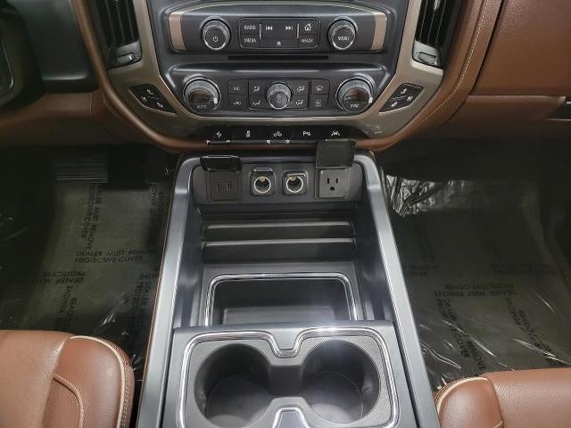 2018 Chevrolet Silverado 1500 4WD Crew Cab 143.5 High Country