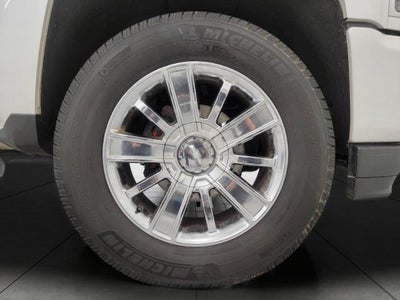 2018 Chevrolet Silverado 1500 4WD Crew Cab 143.5 High Country