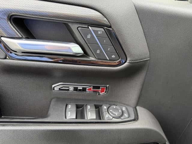 2022 GMC Sierra 1500 4WD Crew Cab 147 AT4