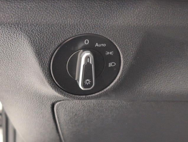 2023 Volkswagen Jetta SE Auto