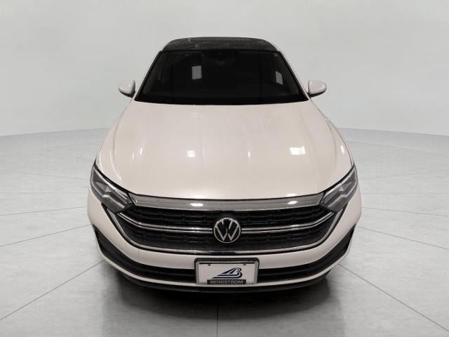 2023 Volkswagen Jetta SE Auto