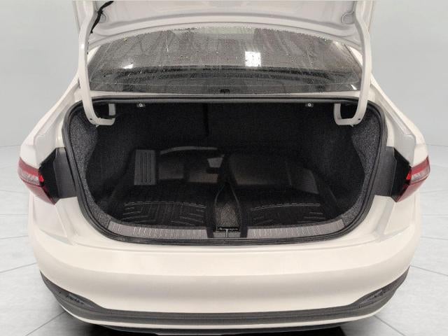 2023 Volkswagen Jetta SE Auto