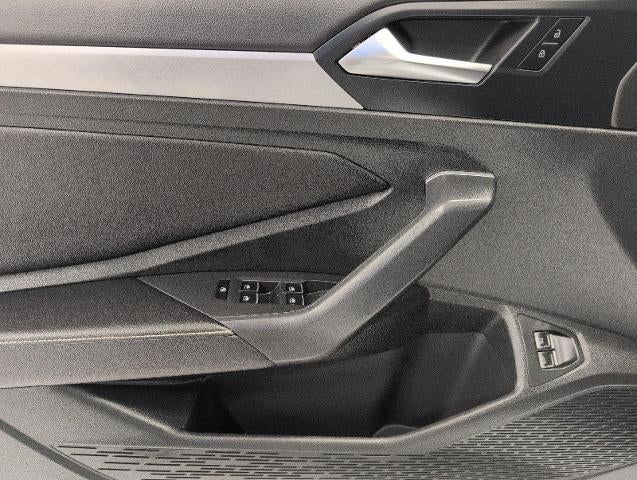 2023 Volkswagen Jetta SE Auto