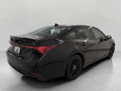 2022 Toyota Avalon Hybrid XSE Nightshade FWD