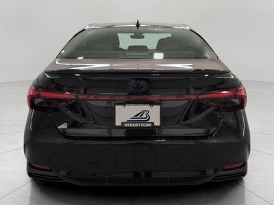 2022 Toyota Avalon Hybrid XSE Nightshade FWD