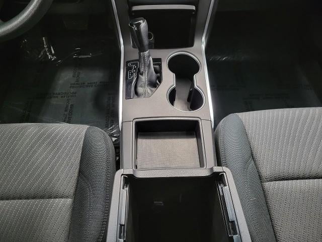 2016 Toyota Camry 4dr Sdn I4 Auto LE