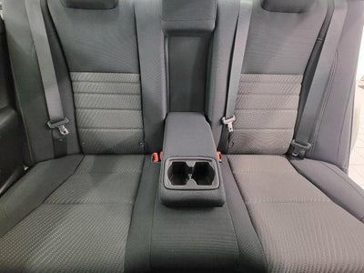 2016 Toyota Camry 4dr Sdn I4 Auto LE