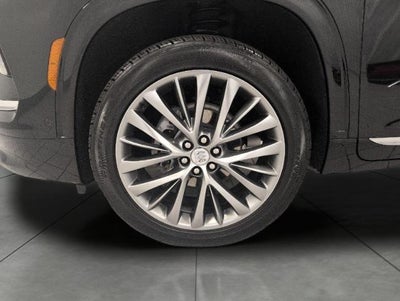 2025 Buick Enclave 4dr Avenir