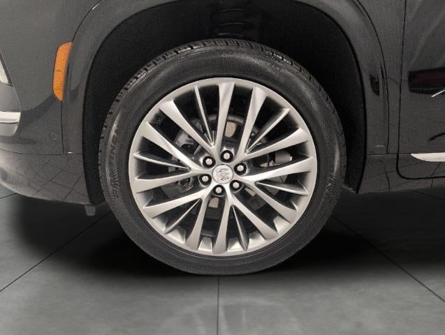 2025 Buick Enclave 4dr Avenir