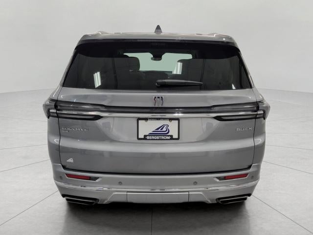 2025 Buick Enclave 4dr Avenir