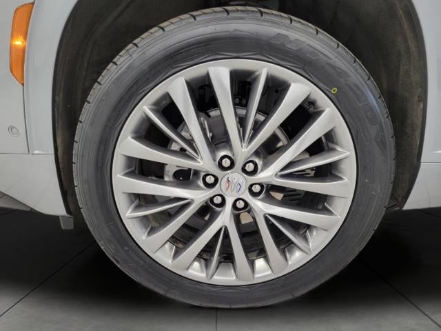 2025 Buick Enclave 4dr Avenir
