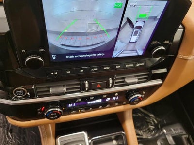 2023 Nissan Pathfinder Platinum 4WD