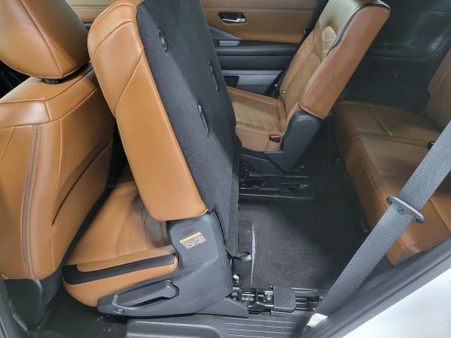 2023 Nissan Pathfinder Platinum 4WD