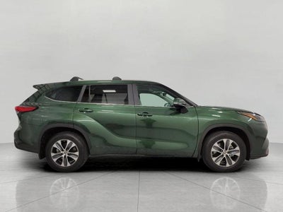 2023 Toyota Highlander XLE AWD