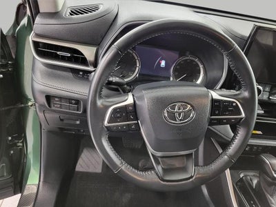 2023 Toyota Highlander XLE AWD