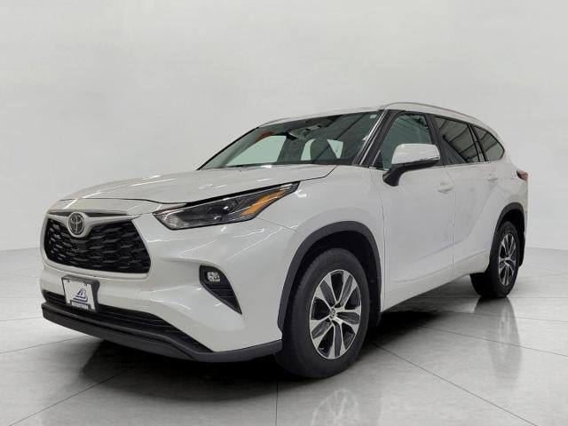 2023 Toyota Highlander XLE AWD