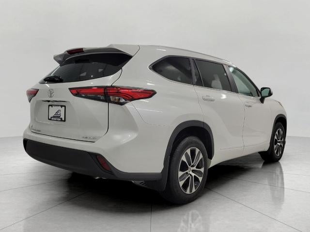 2023 Toyota Highlander XLE AWD