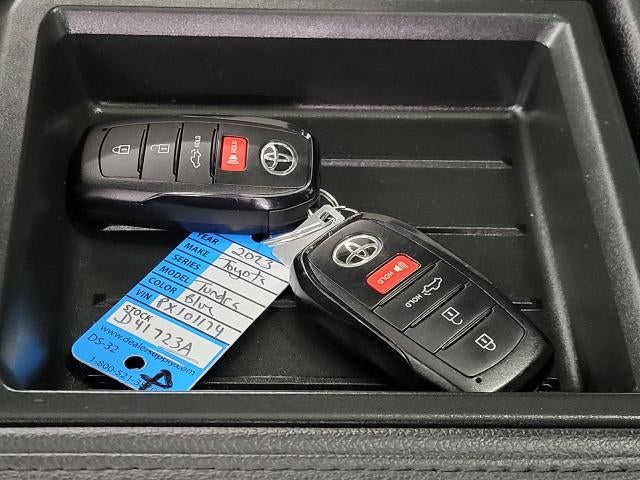 2023 Toyota Tundra 4WD Limited CrewMax 5.5' Bed