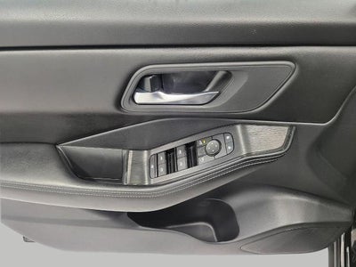 2024 Nissan Rogue AWD SV