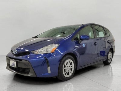 2016 Toyota Prius v 5dr Wgn Three