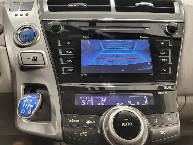 2016 Toyota Prius v 5dr Wgn Three