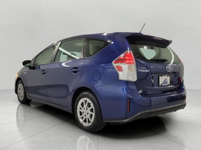 2016 Toyota Prius v 5dr Wgn Three